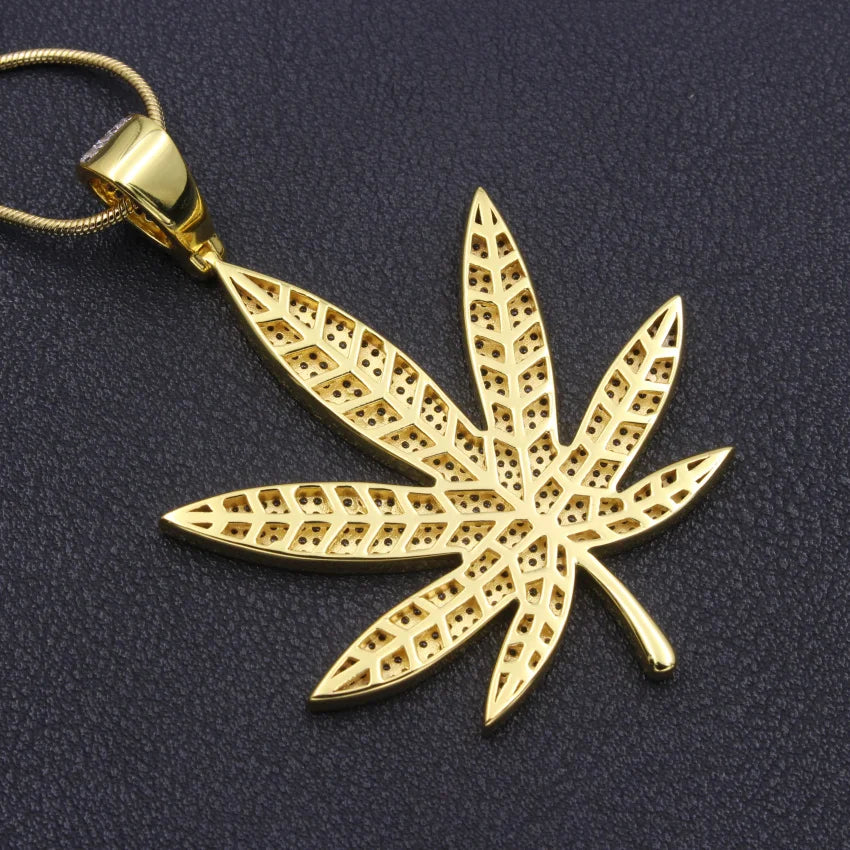 Charm CZ Iced Out Hip Hop Bling Maple Leaf Weed Marijuana Leaf Fine Silver Necklace Pendant Jewelry