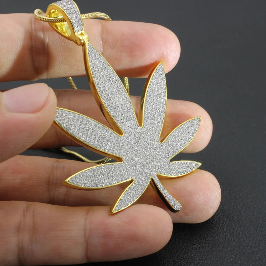 Charm CZ Iced Out Hip Hop Bling Maple Leaf Weed Marijuana Leaf Fine Silver Necklace Pendant Jewelry