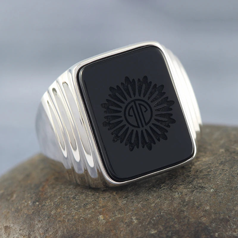 Family Ring Daisy Badge Black Agate Pattern S925 Sterling Silver Commemorative Ornament
